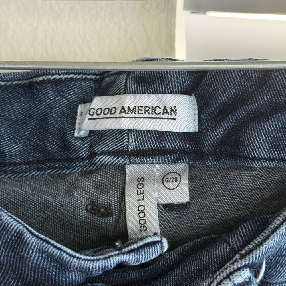 Good American Good Legs Skinny Jeans - Picture 5 of 6